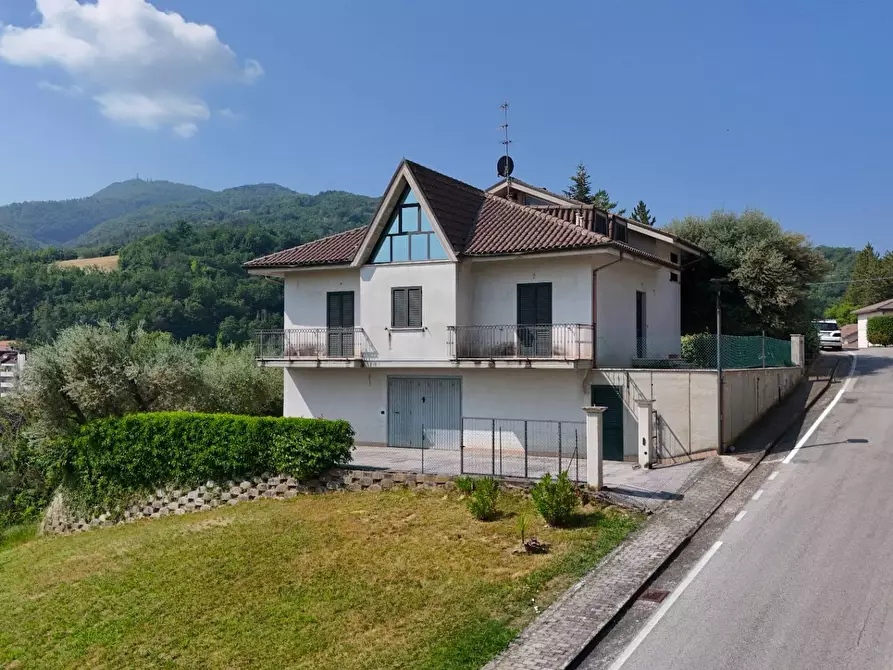 Immagine 40 di Villa in vendita  in Via della Repubblica 20 a Rotella