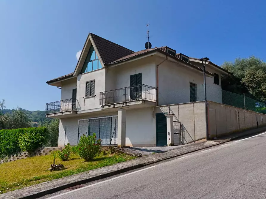 Immagine 22 di Villa in vendita  in Via della Repubblica 20 a Rotella