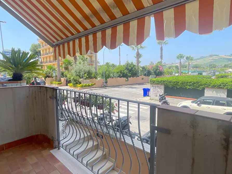 Immagine 11 di Appartamento in vendita  in Via Clara Maffei 97 a San Benedetto Del Tronto