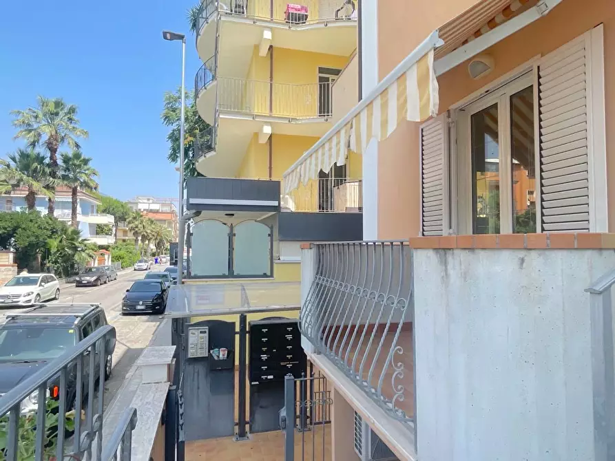 Immagine 24 di Appartamento in vendita  in Via Clara Maffei 97 a San Benedetto Del Tronto