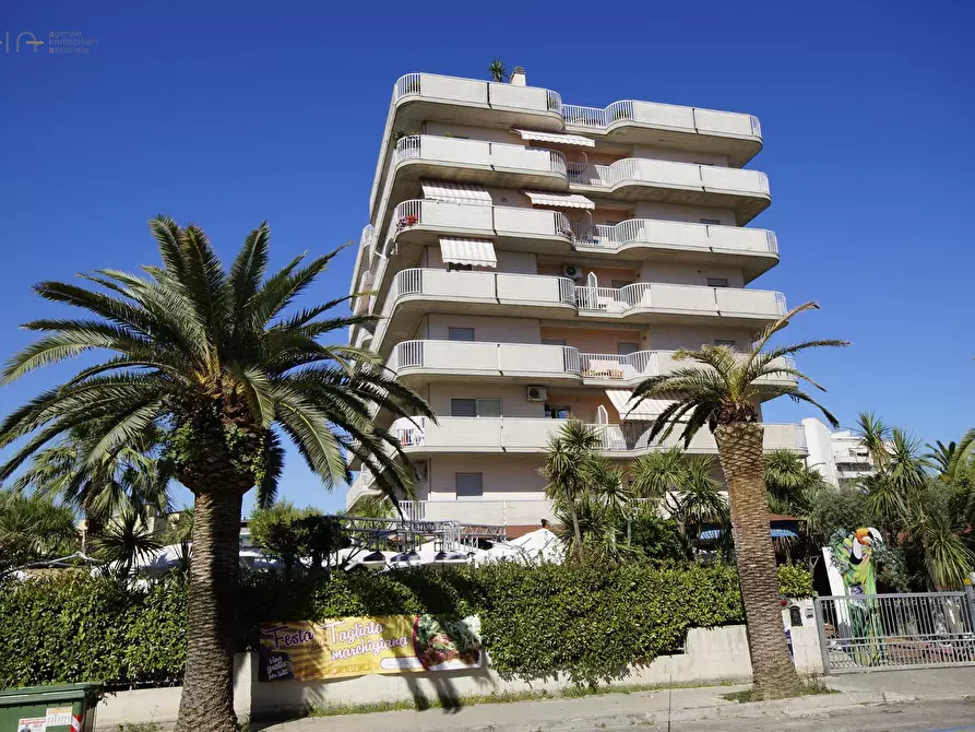 Immagine 11 di Appartamento in vendita  in Via Cherubini 12 a San Benedetto Del Tronto