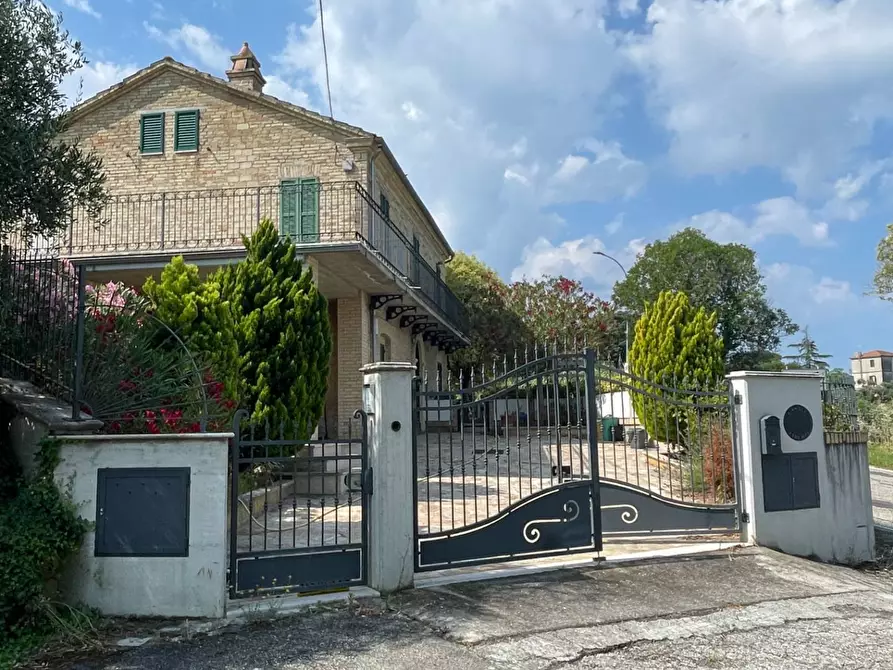 Immagine 7 di Rustico / casale in vendita  in Contrada Dietro La Chiesa 1 a Monsampolo Del Tronto
