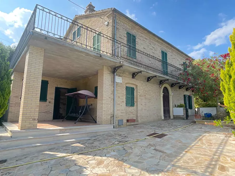 Immagine 1 di Rustico / casale in vendita  in Contrada Dietro La Chiesa 1 a Monsampolo Del Tronto