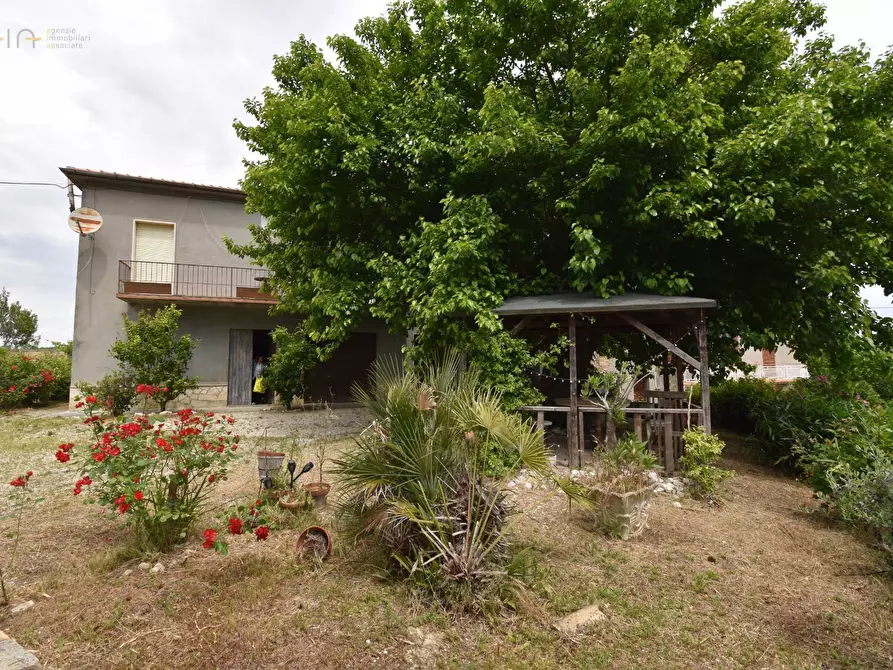 Immagine 41 di Rustico / casale in vendita  in Contrada Gozzana 10 a Ripatransone