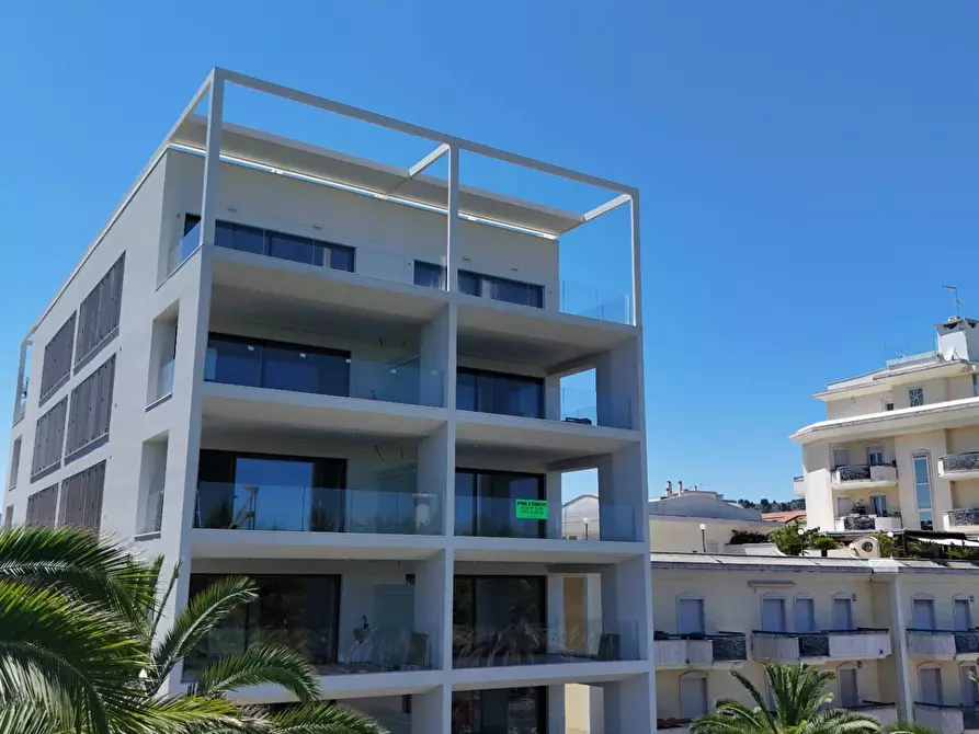 Immagine 36 di Appartamento in vendita  in Viale Bruno Buozzi snc a San Benedetto Del Tronto