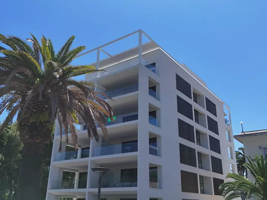 Immagine 18 di Appartamento in vendita  in Viale Bruno Buozzi snc a San Benedetto Del Tronto