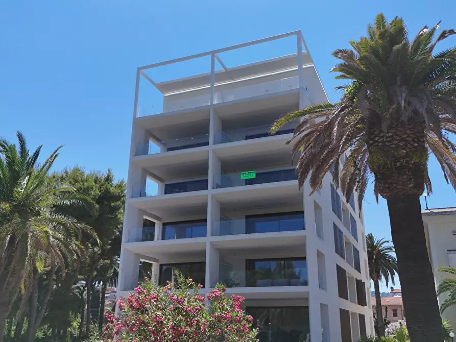 Immagine 38 di Appartamento in vendita  in Viale Bruno Buozzi snc a San Benedetto Del Tronto