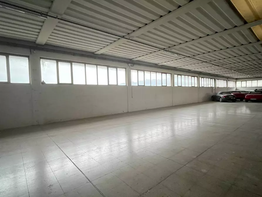 Immagine 11 di Laboratorio in vendita  in Contrada Tesino 40 a Ripatransone