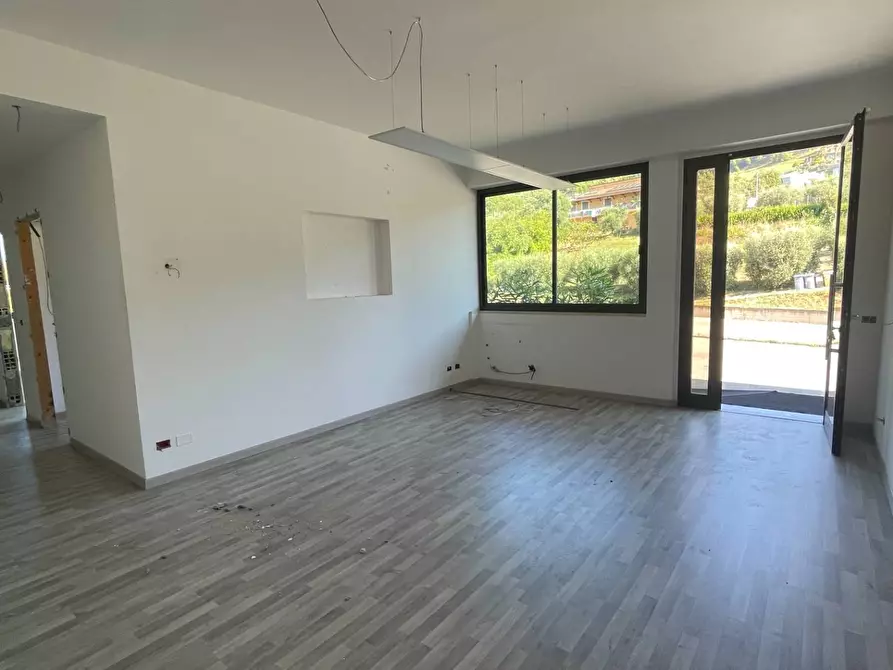 Immagine 24 di Laboratorio in vendita  in Contrada Tesino 40 a Ripatransone