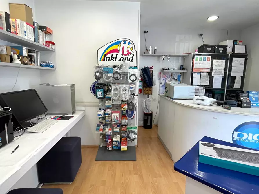 Immagine 5 di Locale commerciale in vendita  in Via Marsala 55 a San Benedetto Del Tronto