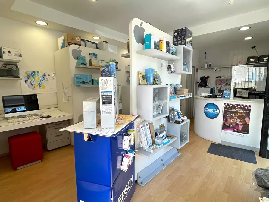 Immagine 11 di Locale commerciale in vendita  in Via Marsala 55 a San Benedetto Del Tronto