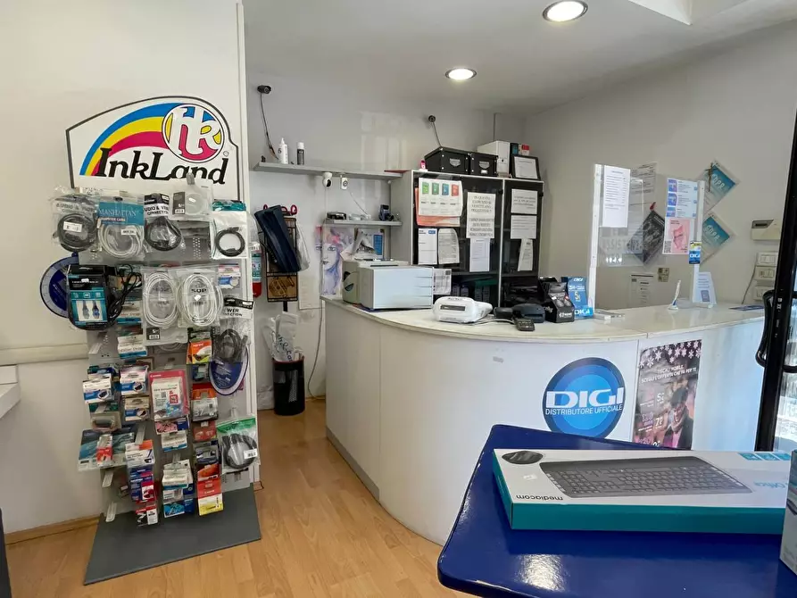 Immagine 13 di Locale commerciale in vendita  in Via Marsala 55 a San Benedetto Del Tronto