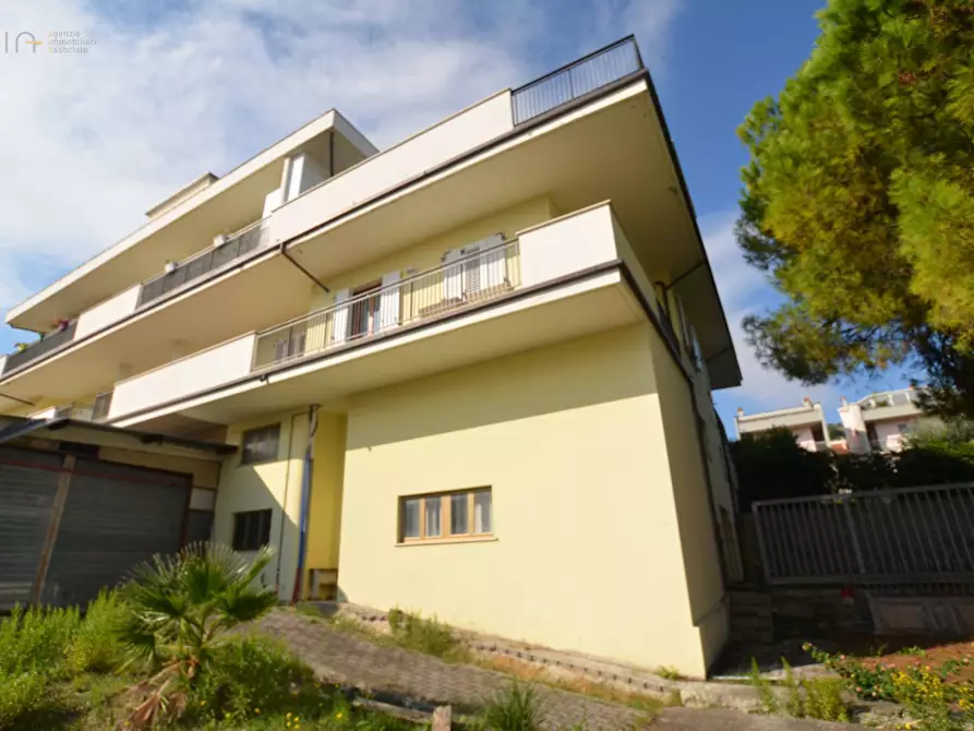 Immagine 1 di Terreno residenziale in vendita  in Via dei Lauri 3 a San Benedetto Del Tronto
