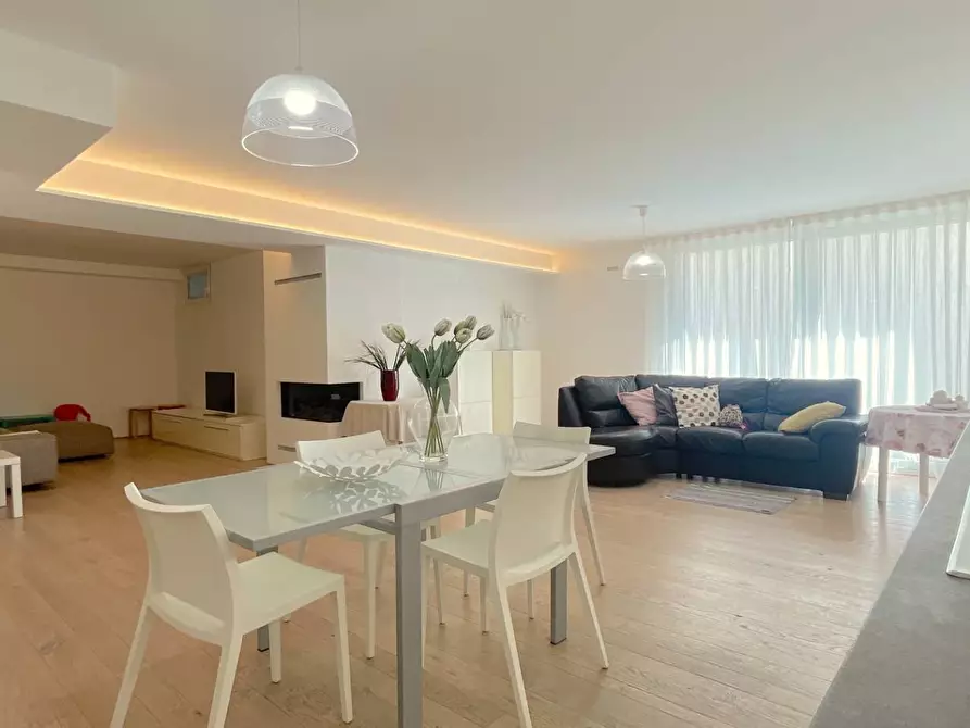 Immagine 25 di Villetta a schiera in vendita  in Via Domanico Scarlatti 32 / 34 a San Benedetto Del Tronto