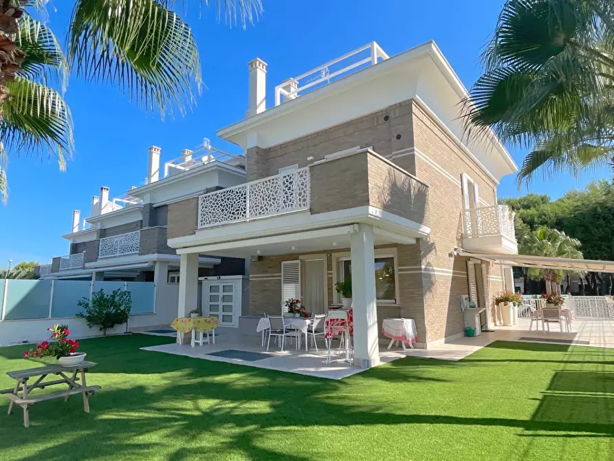 Immagine 70 di Villetta a schiera in vendita  in Via Domanico Scarlatti 32 / 34 a San Benedetto Del Tronto