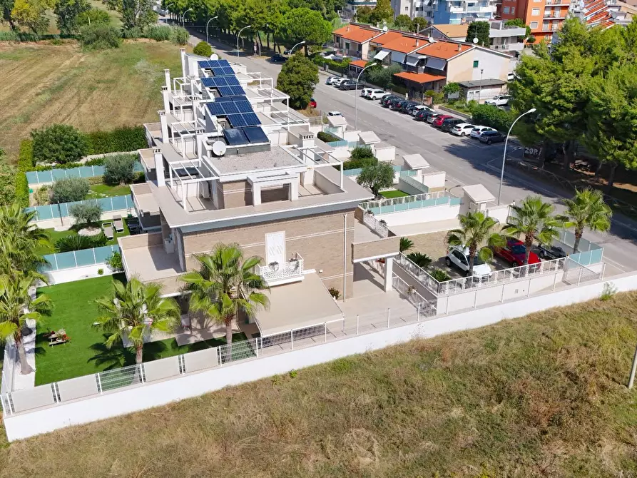 Immagine 120 di Villetta a schiera in vendita  in Via Domanico Scarlatti 32 / 34 a San Benedetto Del Tronto