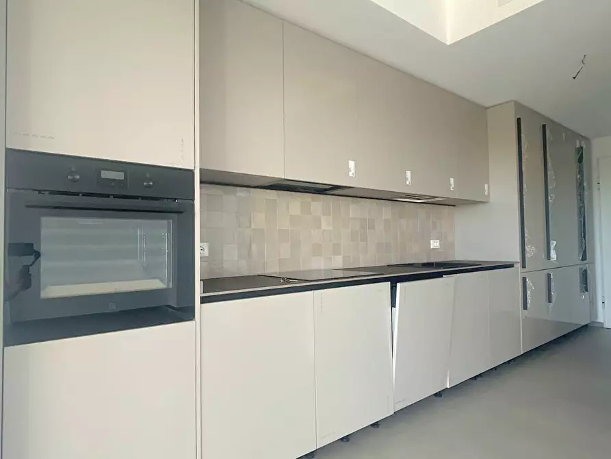 Immagine 10 di Appartamento in vendita  in Viale Bruno Buozzi snc a San Benedetto Del Tronto