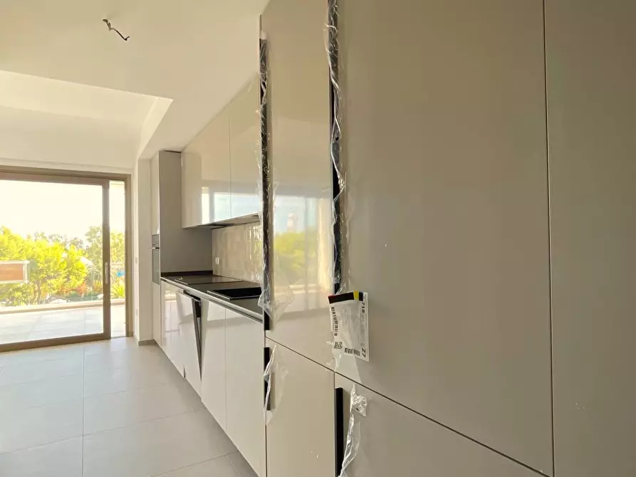 Immagine 11 di Appartamento in vendita  in Viale Bruno Buozzi snc a San Benedetto Del Tronto