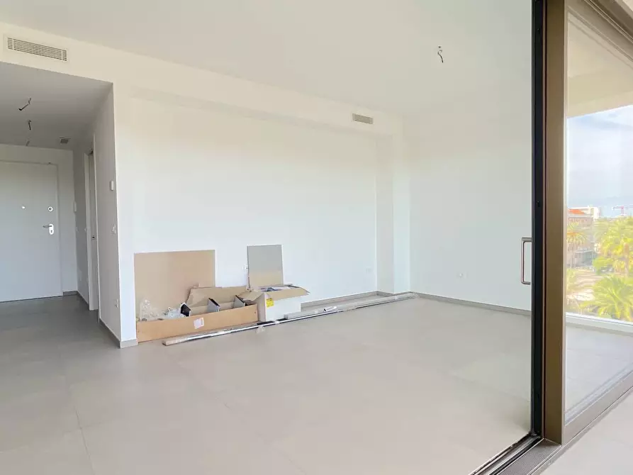 Immagine 41 di Appartamento in vendita  in Viale Bruno Buozzi snc a San Benedetto Del Tronto