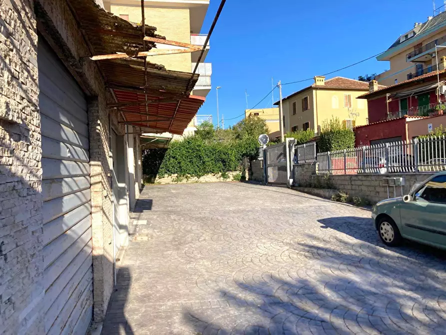 Immagine 26 di Appartamento in vendita  in Via Giovanni Della Casa 6 a Roma