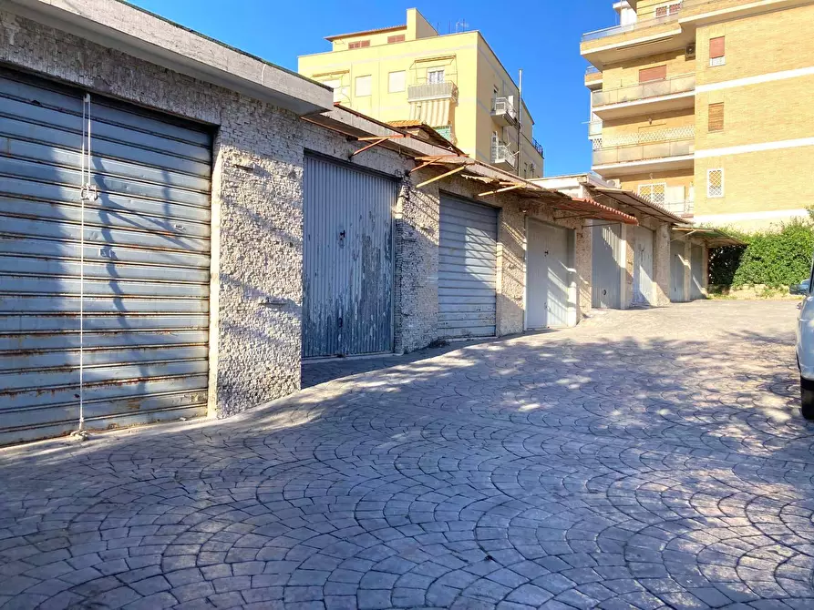 Immagine 25 di Appartamento in vendita  in Via Giovanni Della Casa 6 a Roma