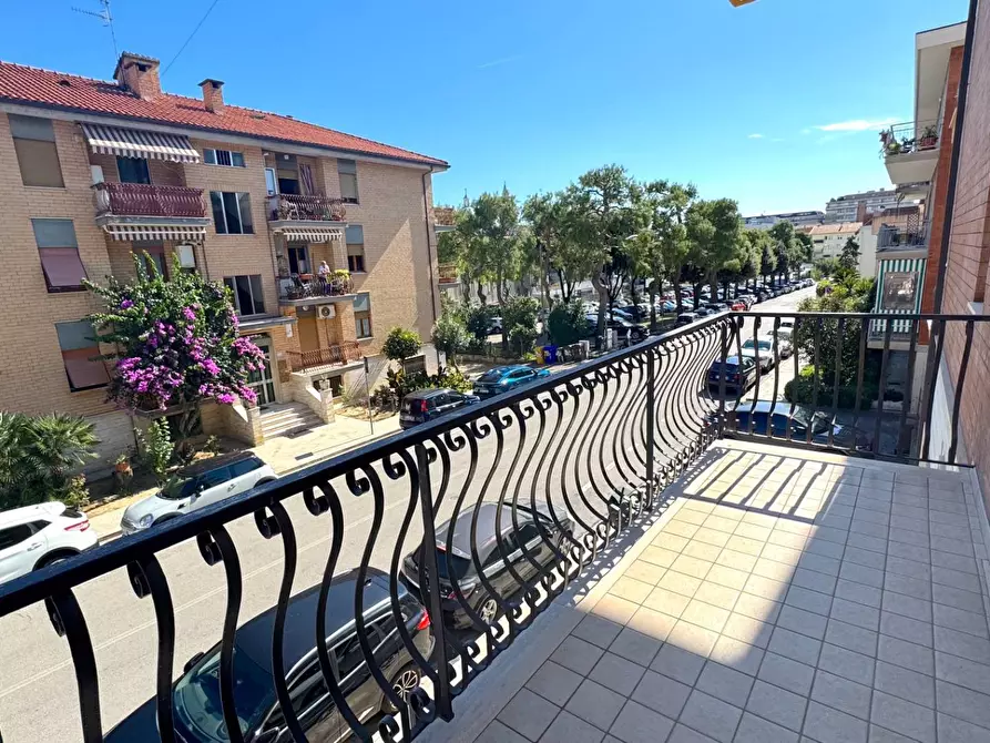 Immagine 26 di Appartamento in vendita  in Via Padre Sigismondo Damiani 3 a San Benedetto Del Tronto