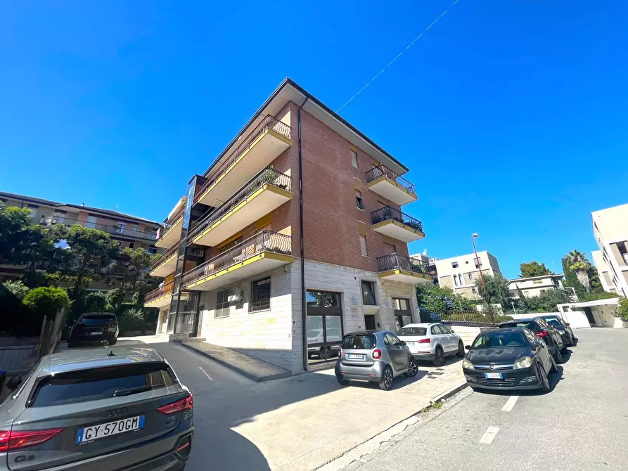 Immagine 1 di Appartamento in vendita  in Via Padre Sigismondo Damiani 3 a San Benedetto Del Tronto