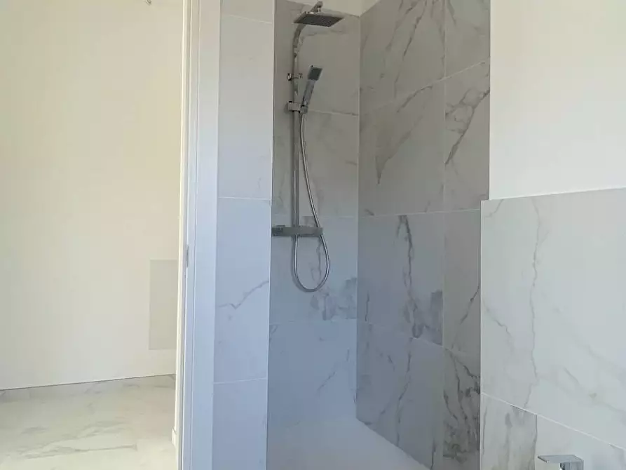 Immagine 19 di Appartamento in vendita  in Via Galileo Galilei 32 a San Benedetto Del Tronto