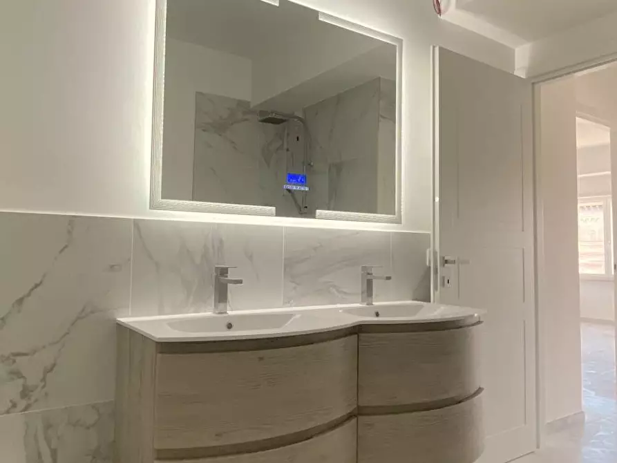 Immagine 12 di Appartamento in vendita  in Via Galileo Galilei 32 a San Benedetto Del Tronto