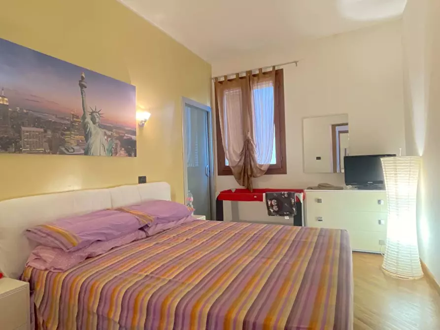 Immagine 11 di Appartamento in vendita  in Viua Ugo Foscolo 27 a San Benedetto Del Tronto