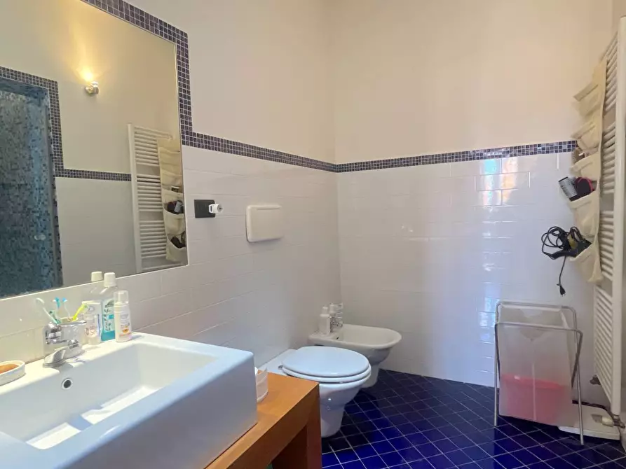 Immagine 13 di Appartamento in vendita  in Viua Ugo Foscolo 27 a San Benedetto Del Tronto