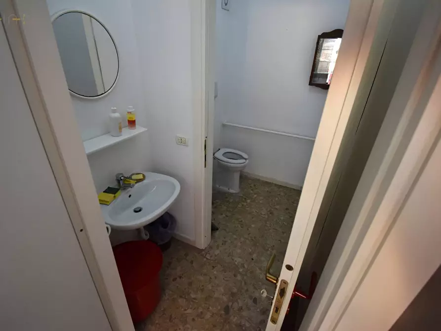 Immagine 6 di Ufficio in affitto  in Via Luigi Rizzo 8 a San Benedetto Del Tronto