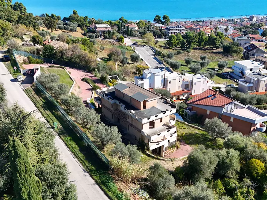 Immagine 7 di Villa in vendita  in Strada Provinciale Cuprense 62 a Grottammare