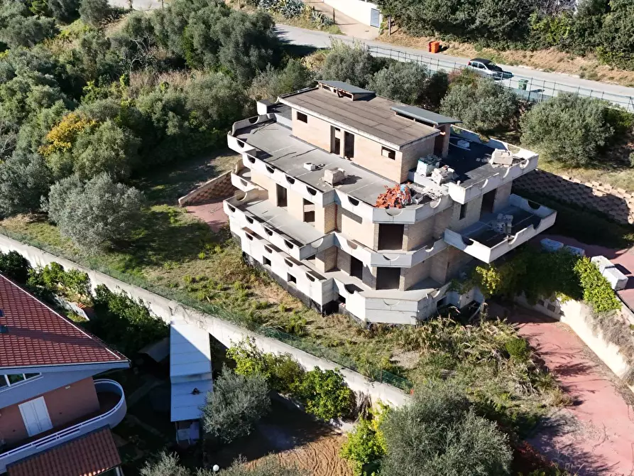 Immagine 12 di Villa in vendita  in Strada Provinciale Cuprense 62 a Grottammare