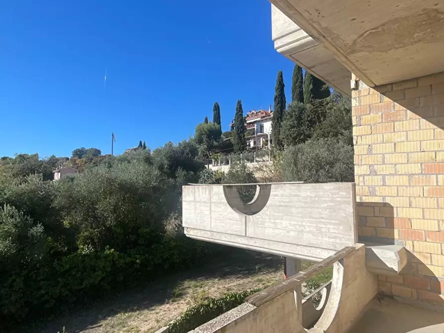 Immagine 38 di Villa in vendita  in Strada Provinciale Cuprense 62 a Grottammare