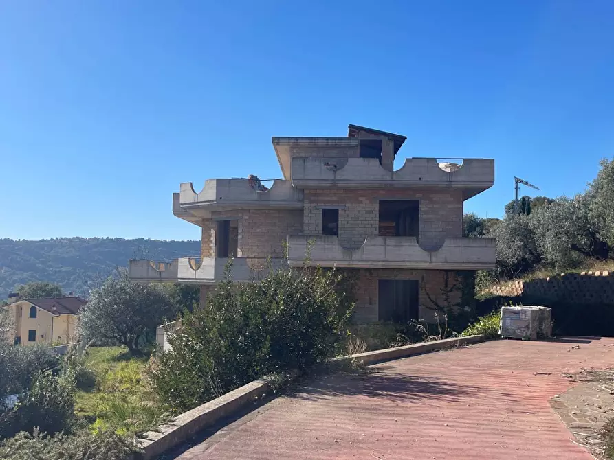 Immagine 47 di Villa in vendita  in Strada Provinciale Cuprense 62 a Grottammare