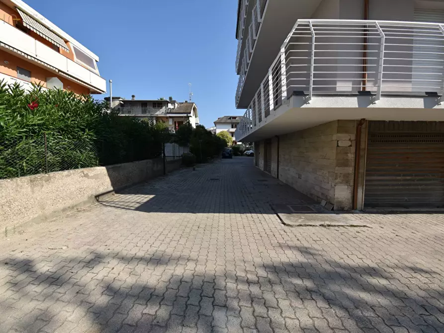 Immagine 15 di Appartamento in vendita  in via Bartolomeo Colleoni 75 a San Benedetto Del Tronto