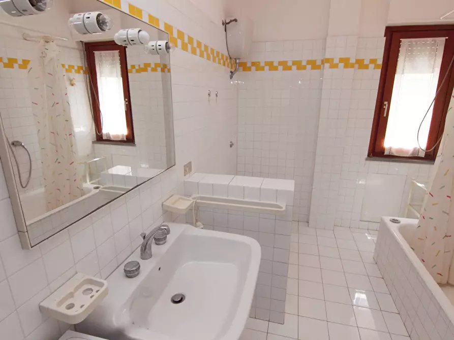 Immagine 12 di Appartamento in vendita  in Via Ponchielli 17 a San Benedetto Del Tronto