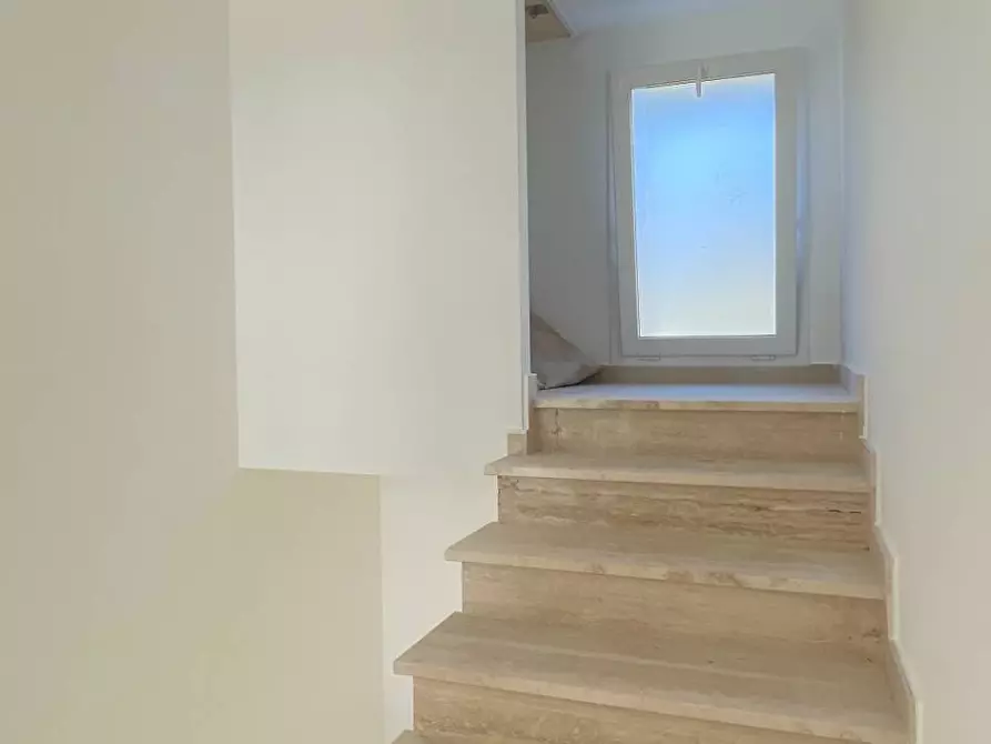 Immagine 33 di Villetta a schiera in vendita  in via vascello a Tortoreto