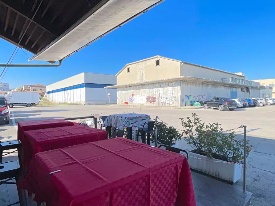 Immagine 6 di Attività commerciale in vendita  in Via Banchina di Riva Nord Malfisia snc a San Benedetto Del Tronto