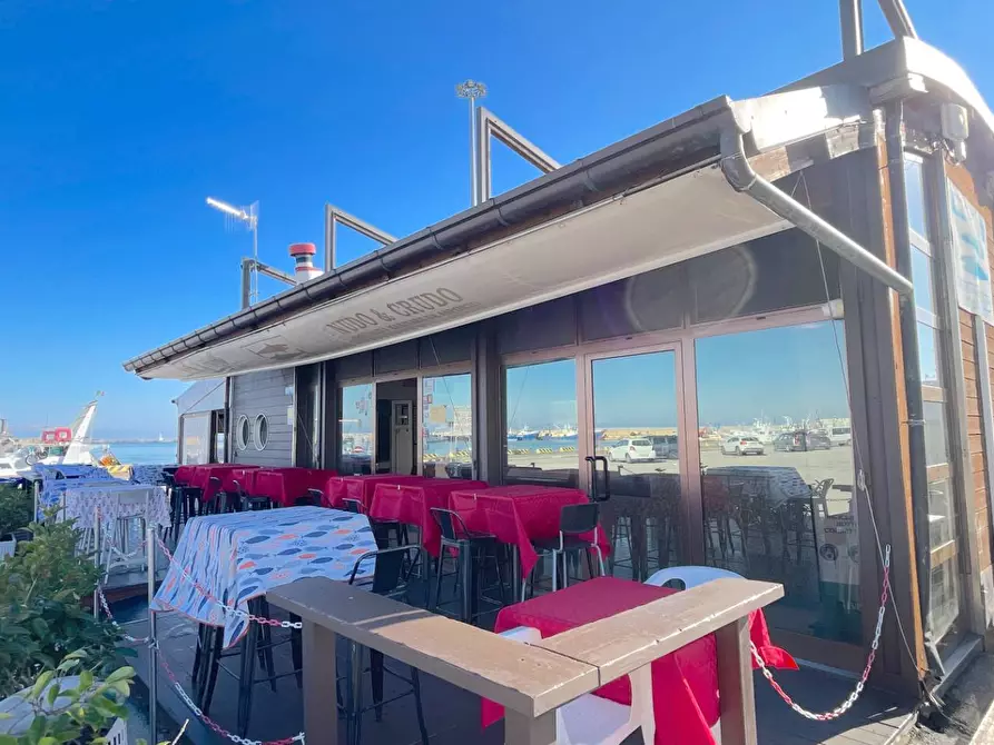 Immagine 8 di Attività commerciale in vendita  in Via Banchina di Riva Nord Malfisia snc a San Benedetto Del Tronto