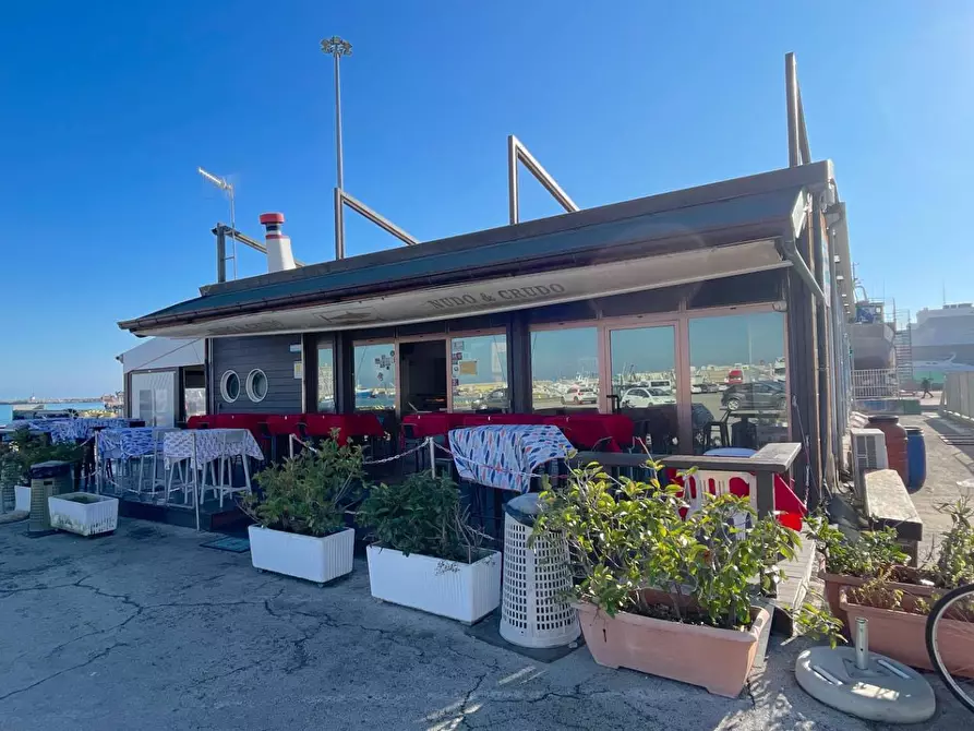 Immagine 16 di Attività commerciale in vendita  in Via Banchina di Riva Nord Malfisia snc a San Benedetto Del Tronto