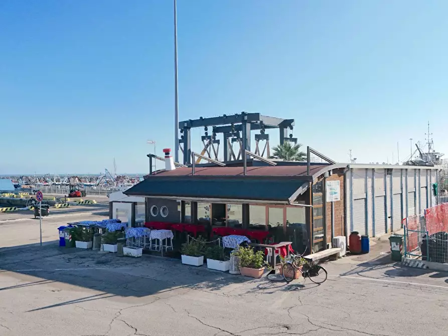 Immagine 20 di Attività commerciale in vendita  in Via Banchina di Riva Nord Malfisia snc a San Benedetto Del Tronto