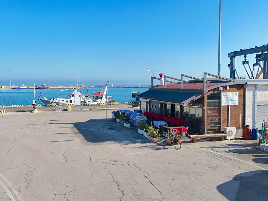 Immagine 22 di Attività commerciale in vendita  in Via Banchina di Riva Nord Malfisia snc a San Benedetto Del Tronto