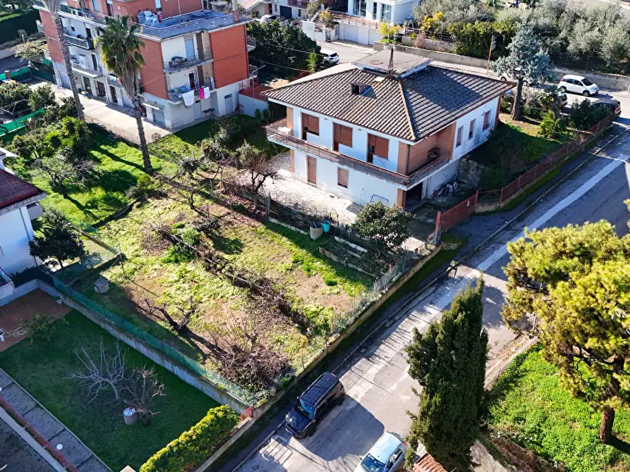 Immagine 10 di Villa in vendita  in Via Santa Maria Goretti 22 a San Benedetto Del Tronto
