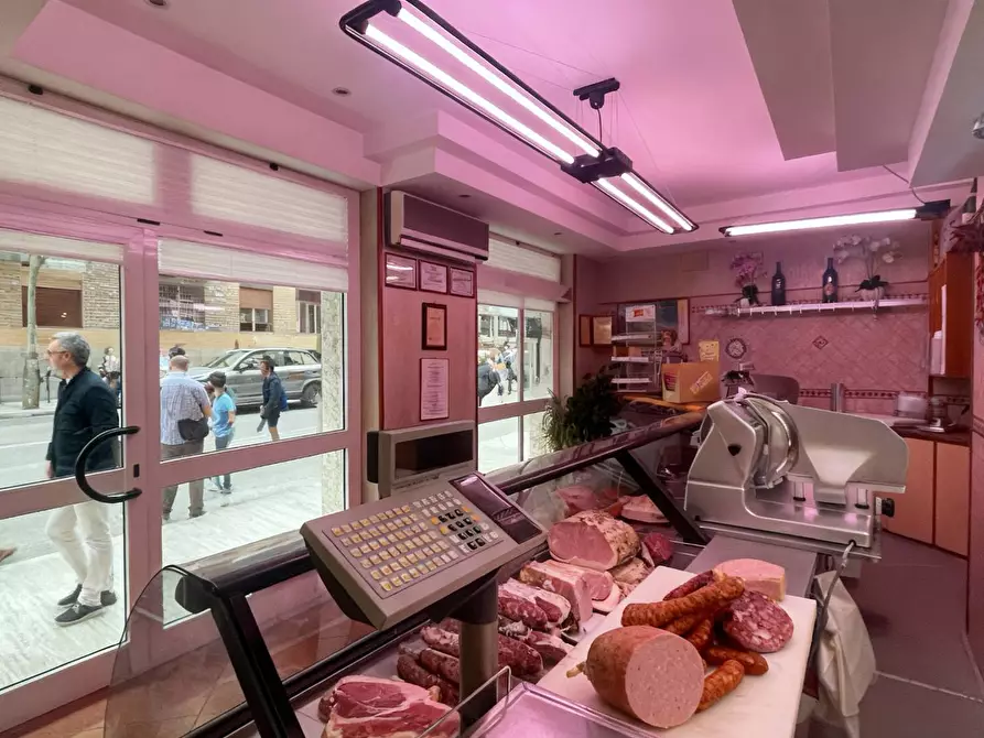 Immagine 2 di Attività commerciale in vendita  in Viale De gasperi 29 a San Benedetto Del Tronto