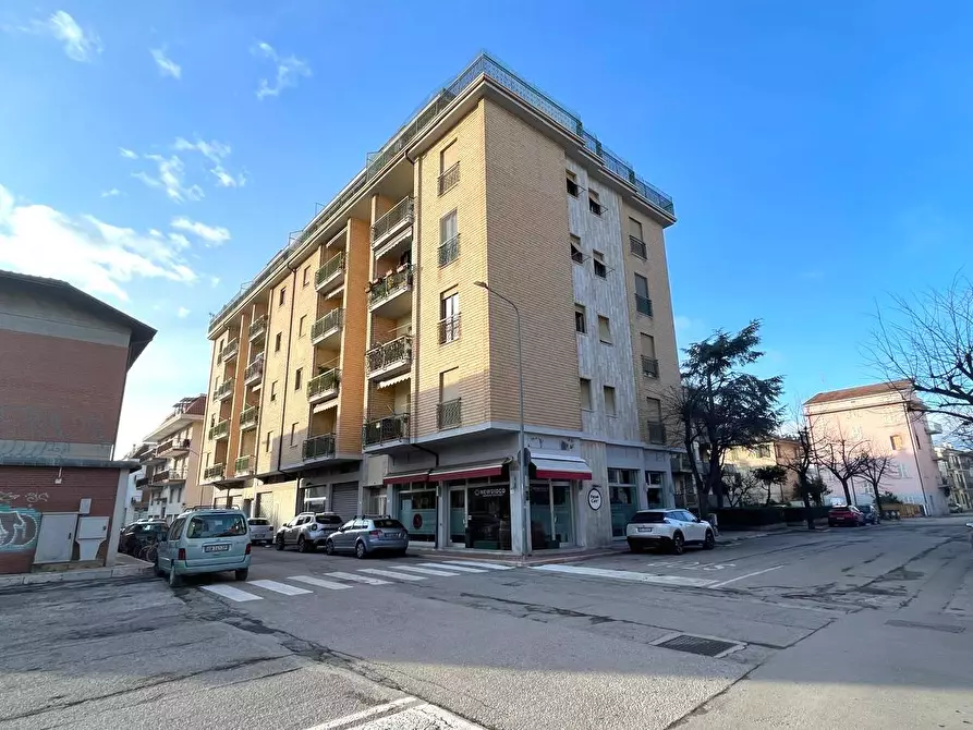 Immagine 1 di Appartamento in vendita  in VIA CRIVELLI 14 a Grottammare