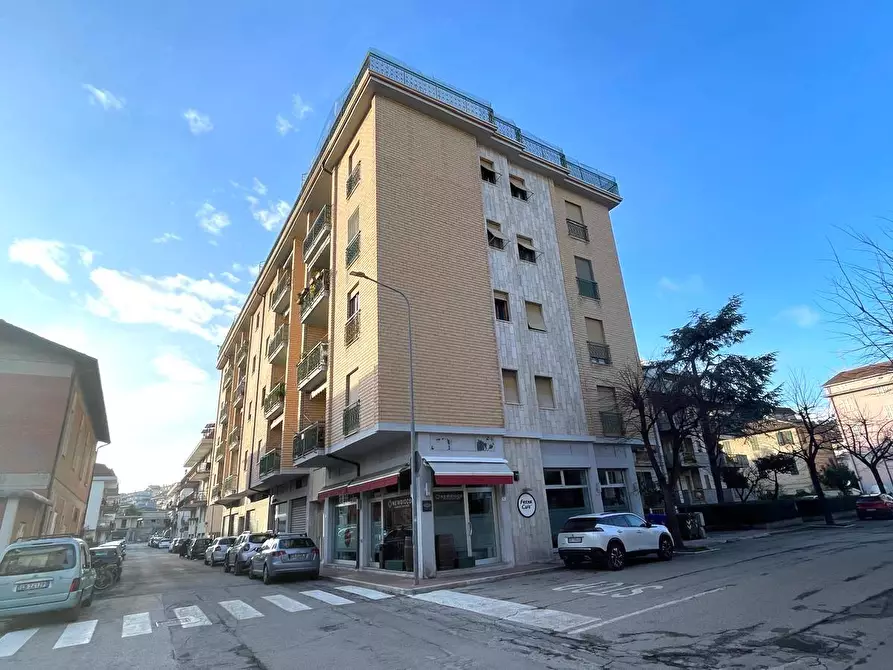 Immagine 25 di Appartamento in vendita  in VIA CRIVELLI 14 a Grottammare