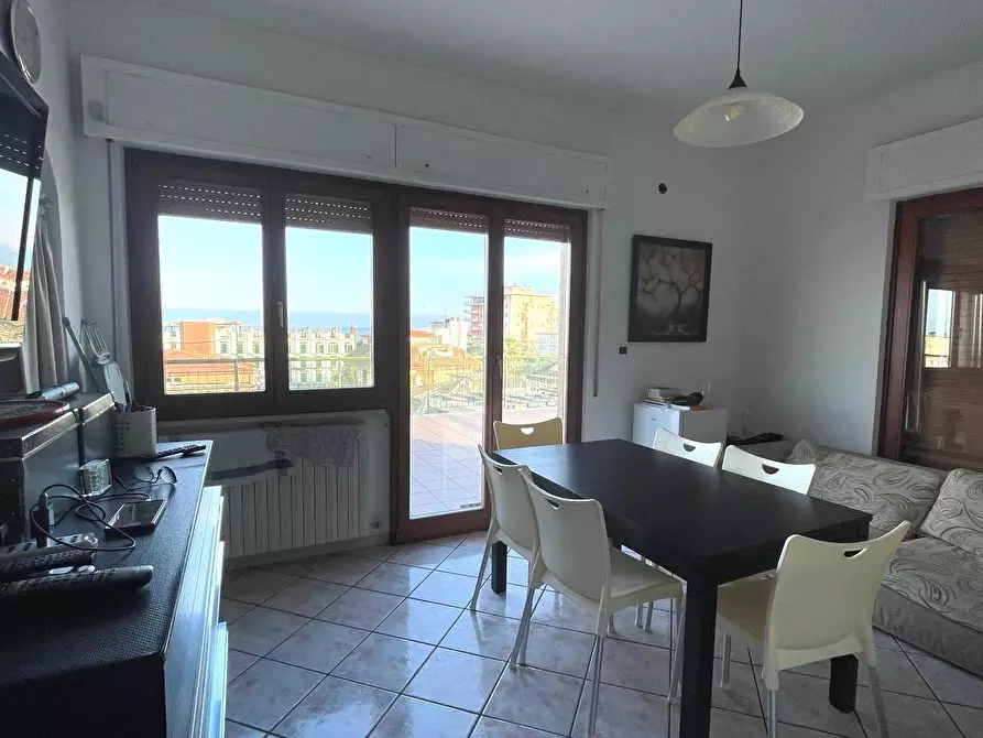 Immagine 20 di Appartamento in vendita  in VIA CRIVELLI 14 a Grottammare