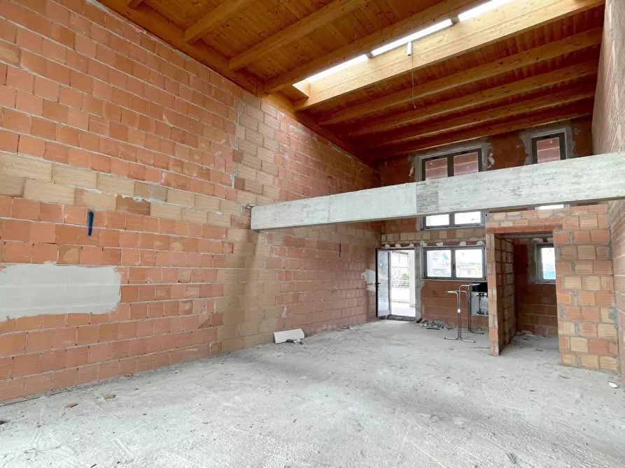 Immagine 3 di Ufficio in vendita  in Contrada San Giovanni snc a Ancarano